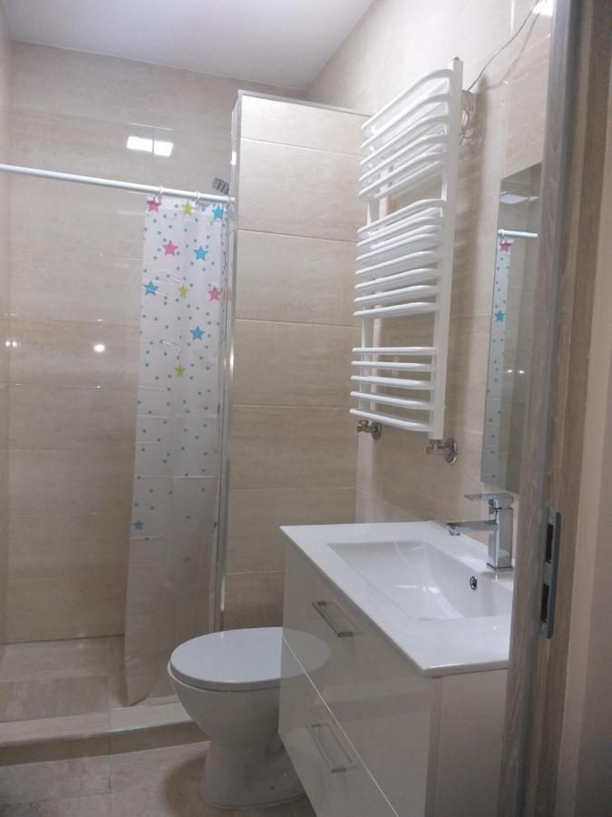 Czerwony Szafir Grodzisk Hostel Гродзиск Мазовецки Екстериор снимка