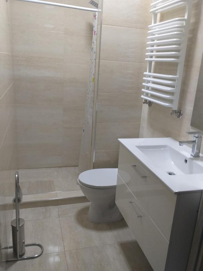 Czerwony Szafir Grodzisk Hostel Гродзиск Мазовецки Екстериор снимка